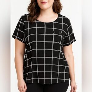 Sweet Wanderer Soft Black and White Plaid Casual Short Sleeve Top. NWT.